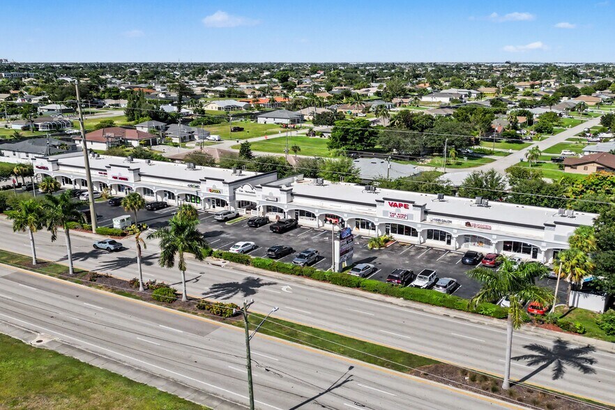More Photos Of 3028 Santa Barbara Blvd, Cape Coral Unknown For Lease