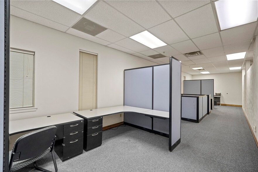 More Photos Of 2890 S Goliad St, Rockwall Industrial For Sale