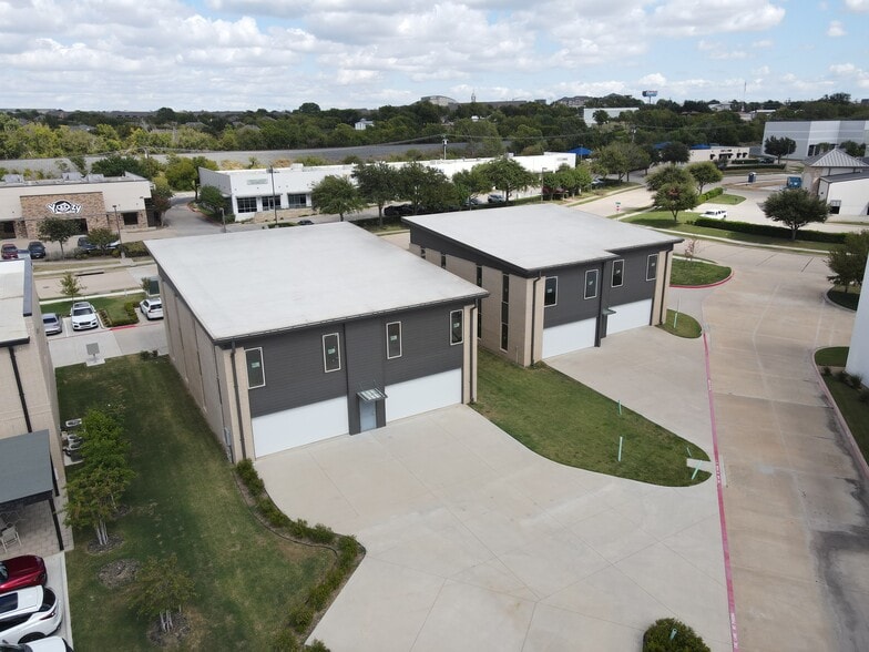 More Photos Of 4305 Marsh Ridge Rd, Carrollton Showroom For Sale