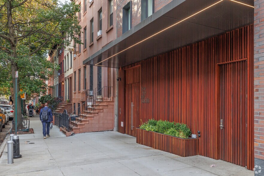 More Photos Of 24 4th Ave, Brooklyn Apartments For Sale