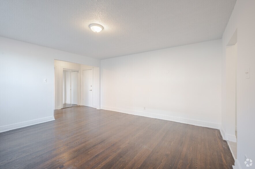 More Photos Of 1520-1524 Bathurst St, Toronto Apartments For Sale