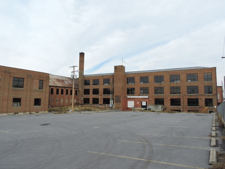 More Photos Of 301 Winchester Ave, Martinsburg Light Manufacturing For Sale