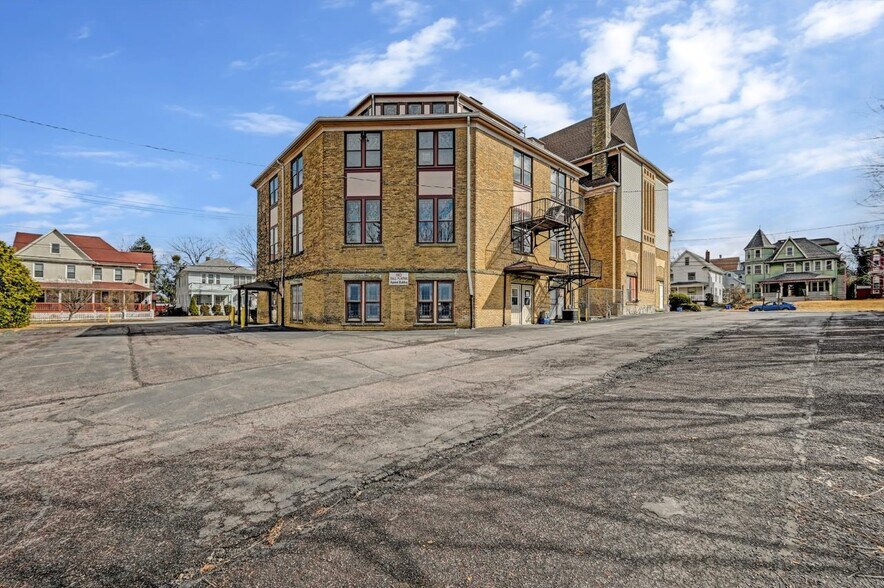 More Photos Of 720 Delaware St, Scranton Religious Facility For Sale