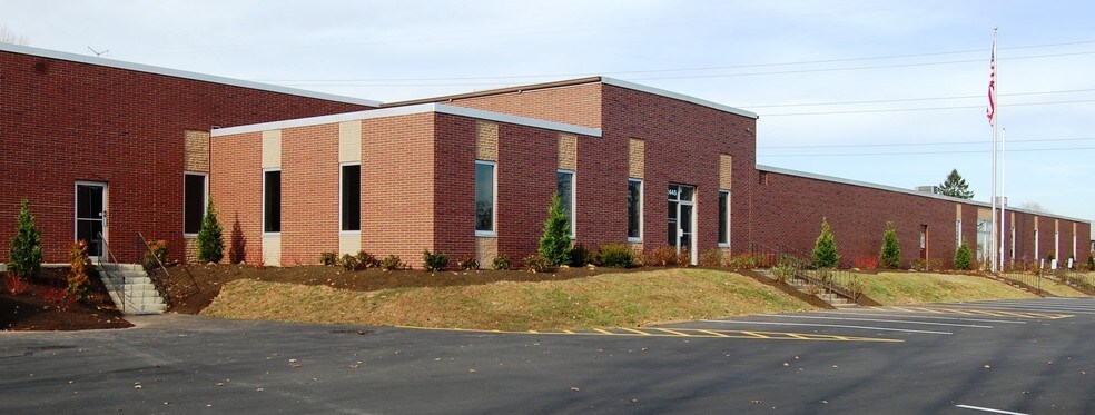 More Photos Of 2445-2465 Maryland Rd, Willow Grove Distribution For Lease