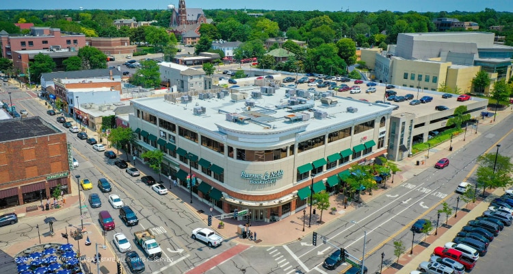 More Photos Of 47 E Chicago Ave, Naperville General Retail For Lease