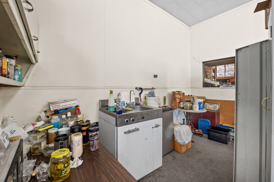 More Photos Of 1000 American St, San Carlos Warehouse For Sale