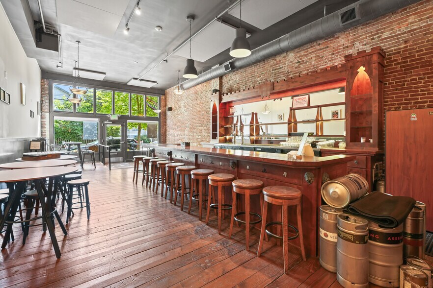 More Photos Of 3037 N Williams Ave, Portland Apartments For Sale