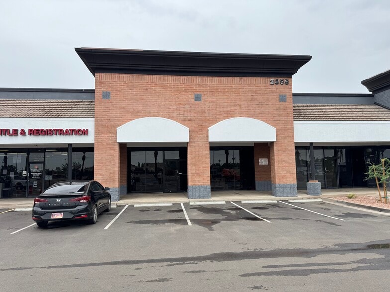 More Photos Of 2055 N Alma School Rd, Chandler Unknown For Lease
