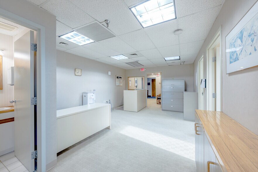 More Photos Of 235 Plain St, Providence Medical For Lease