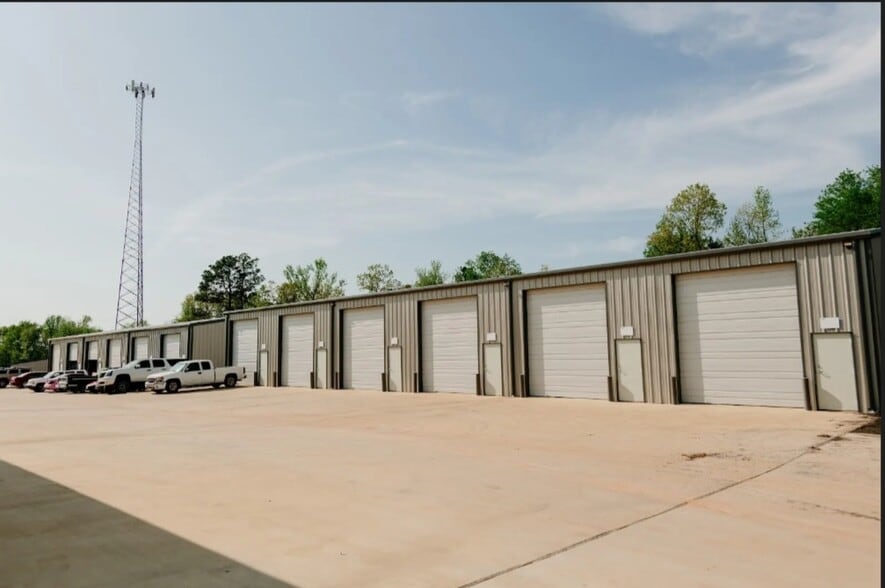 More Photos Of 6120 US Highway 69 N, Tyler Warehouse For Lease