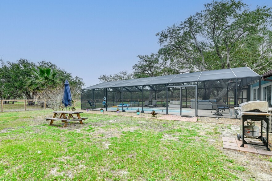 More Photos Of 1524 16th St, Rockport Manufactured Housing Mobile Home Park For Sale