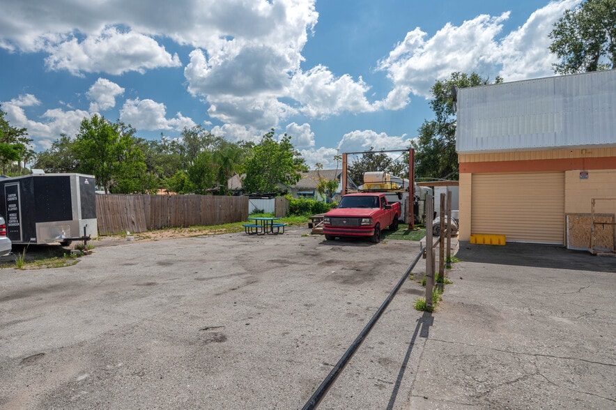 More Photos Of 322 S Scenic Hwy, Lake Wales General Retail For Sale