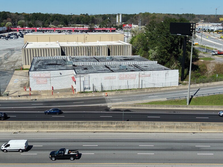 More Photos Of 4901 Old National Hwy, College Park Showroom For Lease