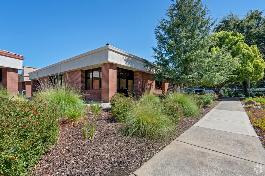 More Photos Of 177 Parkshore Dr, Folsom Office For Sale
