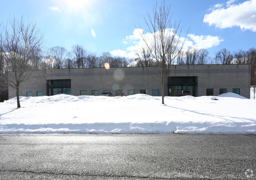 More Photos Of 230 Three Tun Rd, Malvern Flex For Lease