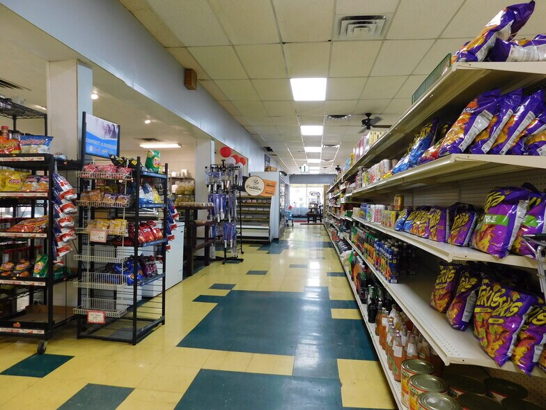 More Photos Of 116 E Rochester St, Akron Freestanding For Sale