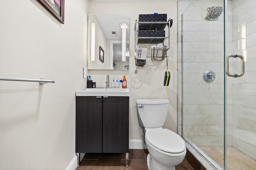 More Photos Of 104 Prince St, Boston Apartments For Sale