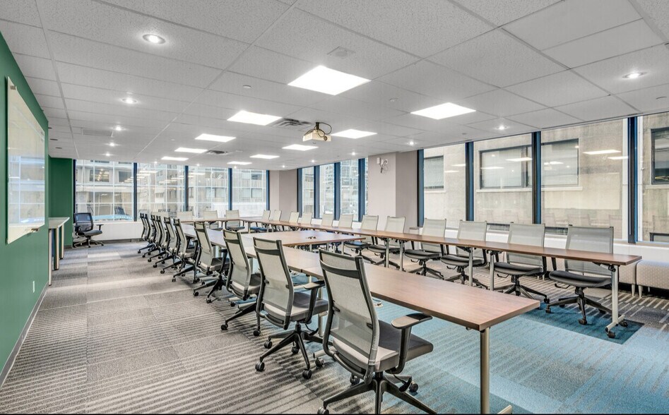 More Photos Of 275 Slater St, Ottawa Office For Lease