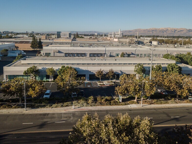 More Photos Of 1135 Walsh Ave, Santa Clara Unknown For Lease