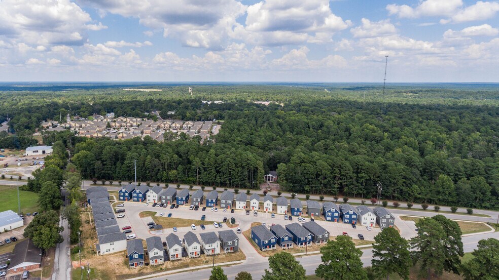 More Photos Of 340 Bowers Blvd, Huntsville Apartments For Sale