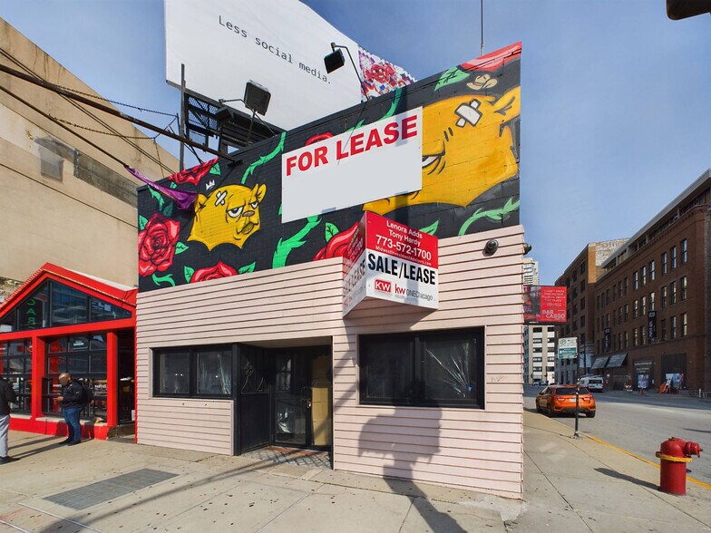 More Photos Of 601 N Wells St, Chicago Freestanding For Lease