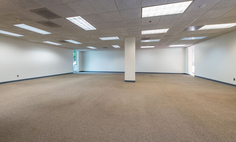 More Photos Of 2099 Monroe Dr NE, Atlanta Loft Creative Space For Lease