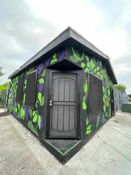 More Photos Of 3193 Imperial Ave, San Diego Freestanding For Sale