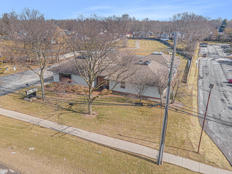 More Photos Of 18340 Middlebelt Rd, Livonia Office For Sale