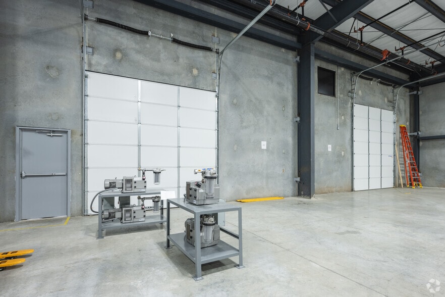 More Photos Of 140 Corporate Dr, Spartanburg Research And Development For Lease