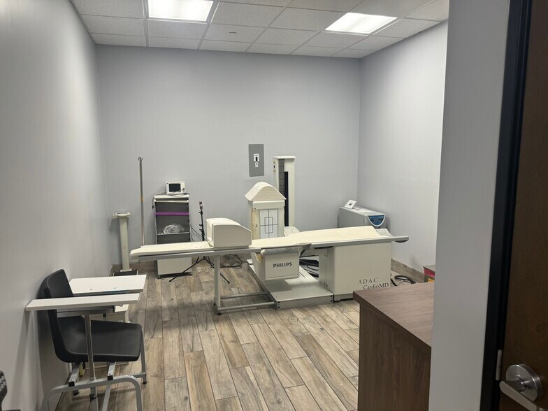 More Photos Of 1100 S Dobson Rd, Chandler Medical For Lease