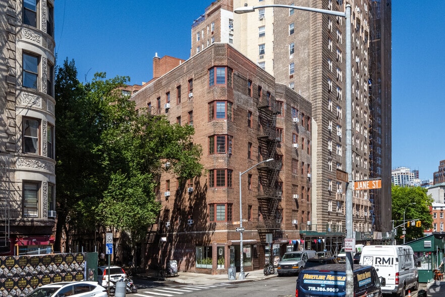 More Photos Of 1 Jane St, New York Apartments For Lease