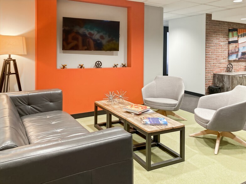 More Photos Of 777 Hornby St, Vancouver Coworking Space