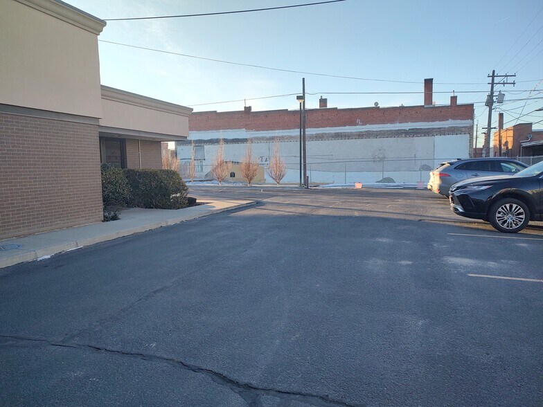 More Photos Of 1200 Overland Ave, Burley Medical For Sale