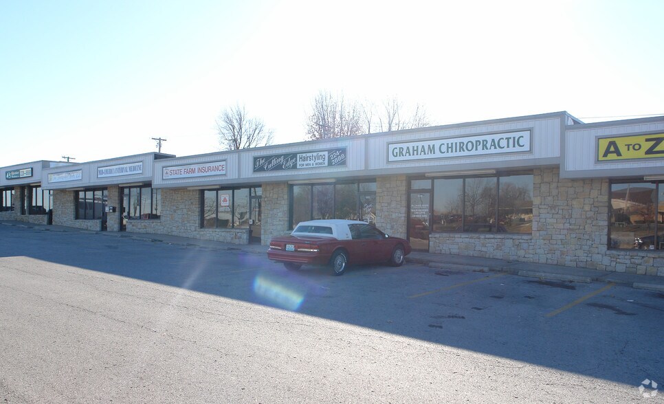 More Photos Of 1200-1216 SW East US-40 Hwy, Blue Springs Medical For Sale
