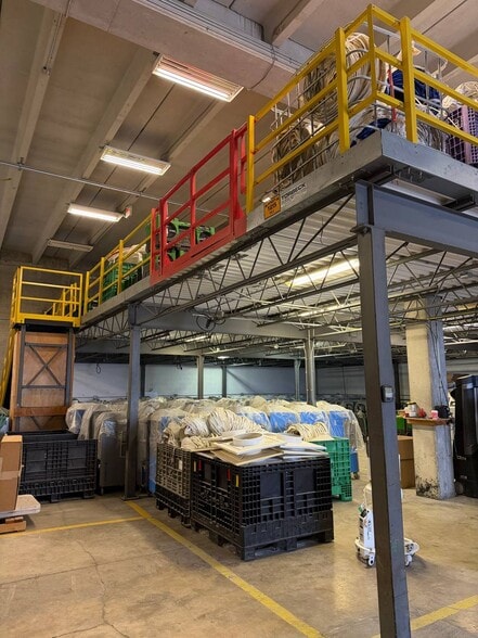 More Photos Of 2200-2202 NW 93rd Ave, Miami Warehouse For Lease
