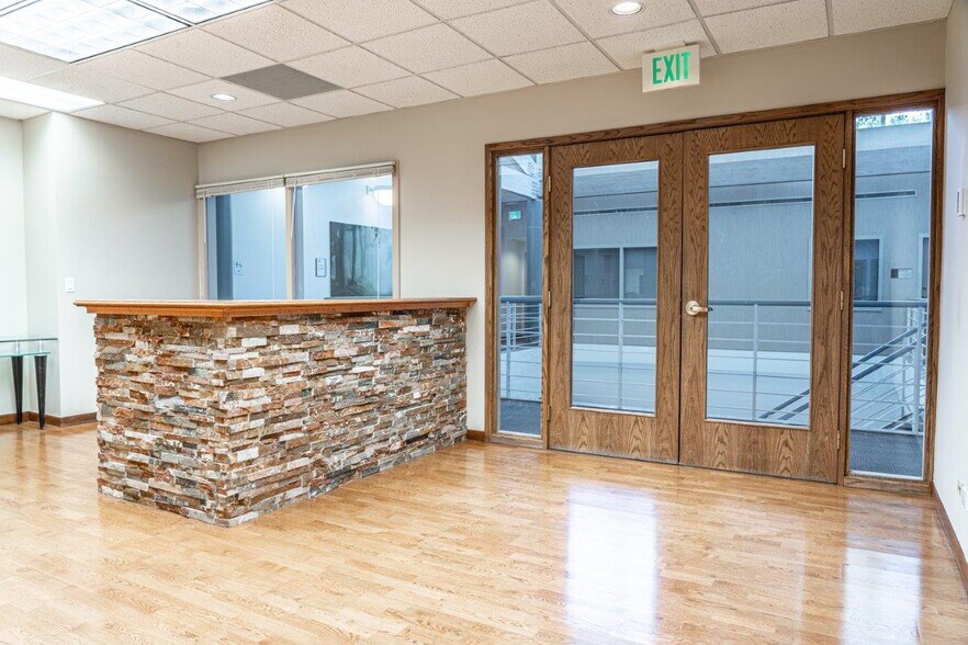 More Photos Of 433 Park Point Dr, Golden Office For Lease