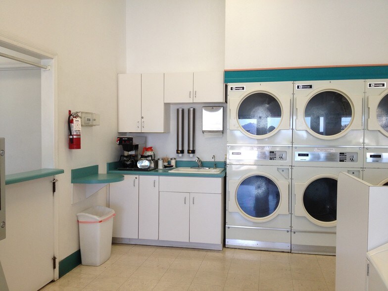 More Photos Of 2837 Maricopa Ave, Lake Havasu City Freestanding For Sale