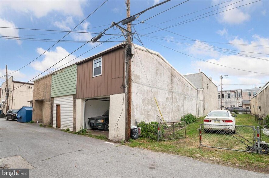 More Photos Of 934 Market St, Marcus Hook Storefront Retail Residential For Sale