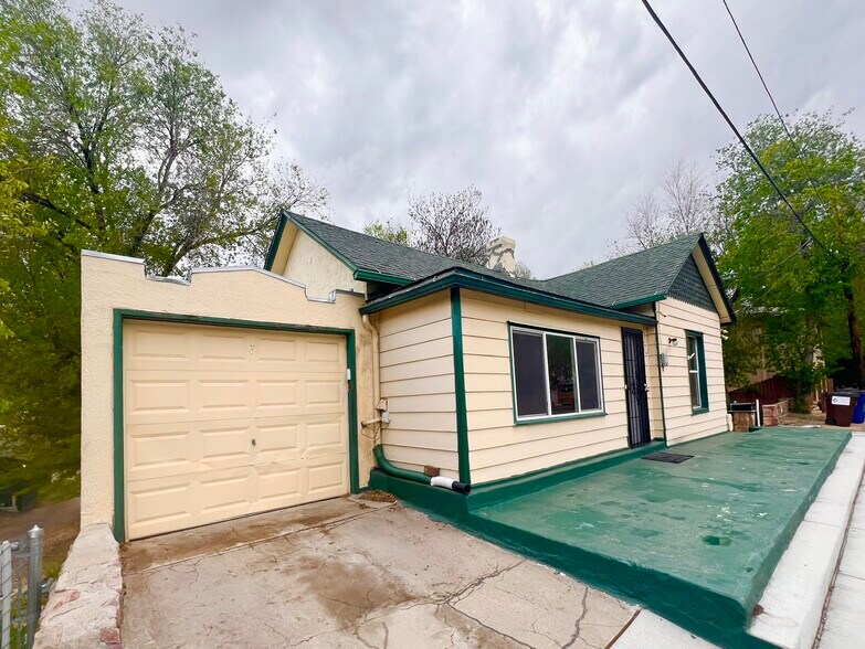 More Photos Of 3137 W Pikes Peak Ave, Colorado Springs Apartments For Sale