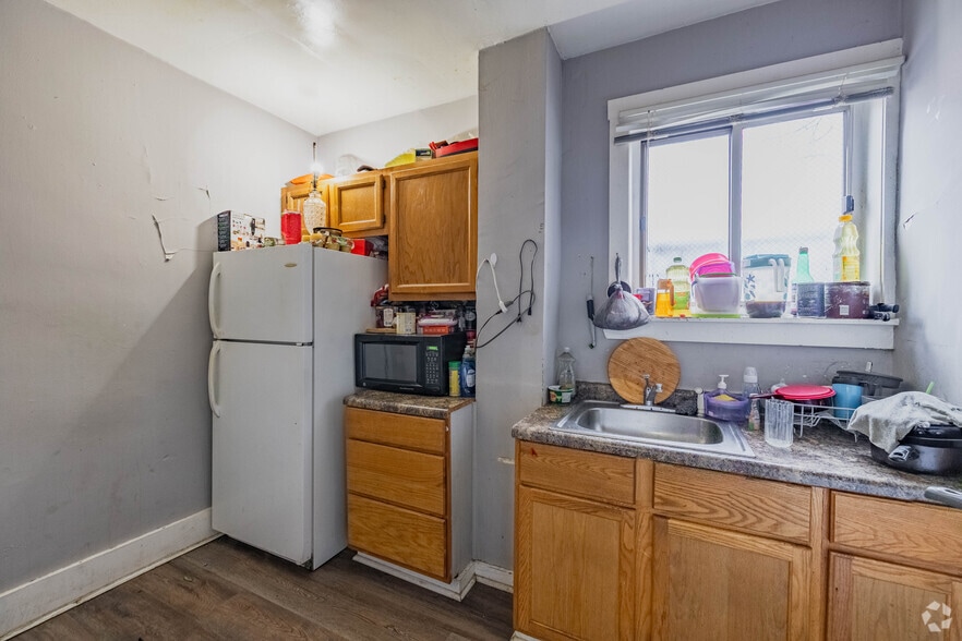 More Photos Of 2535 Burnet Ave, Cincinnati Apartments For Sale