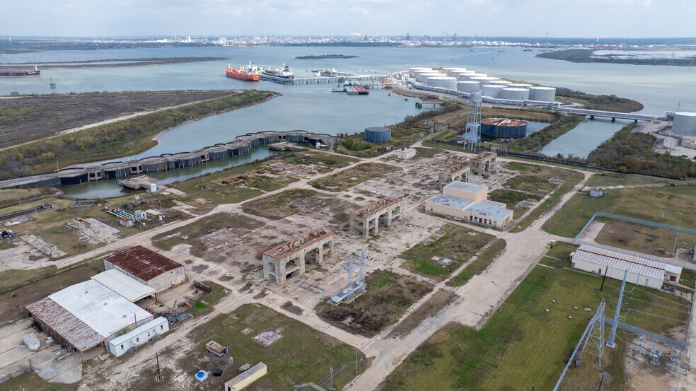 More Photos Of 2012 Miller Cut Off Rd, La Porte Land For Lease