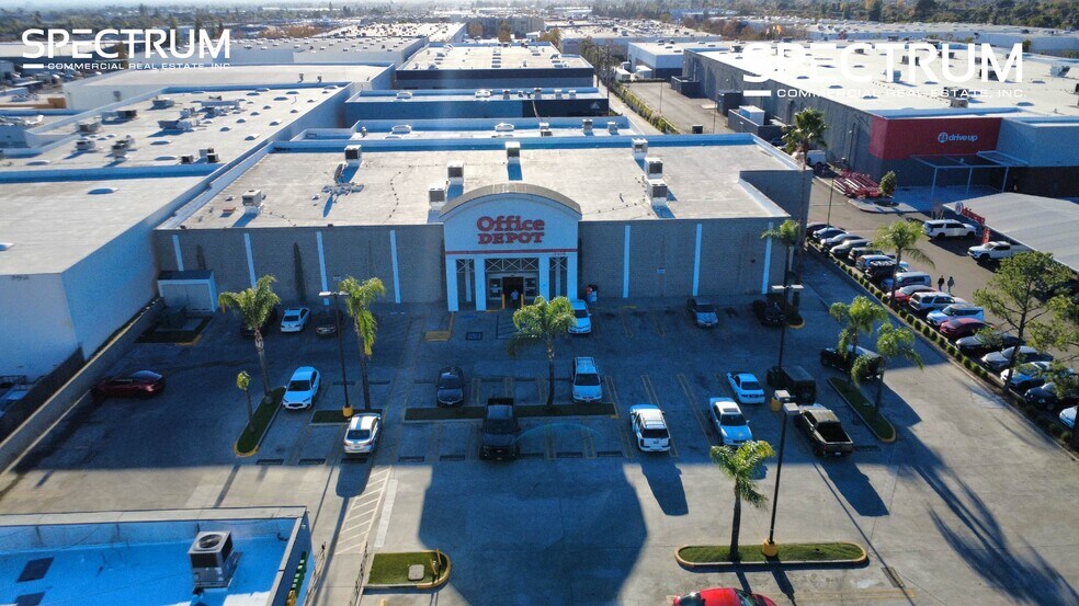 More Photos Of 12900-12902 Foothill Blvd, Sylmar Storefront For Lease