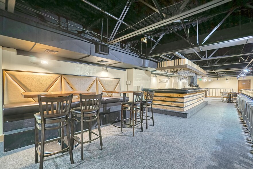 More Photos Of 23894 S Frontage Rd, Weatherford Bar For Sale