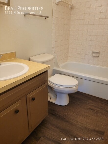 More Photos Of 5311 N Detroit Ave, Toledo Apartments For Sale