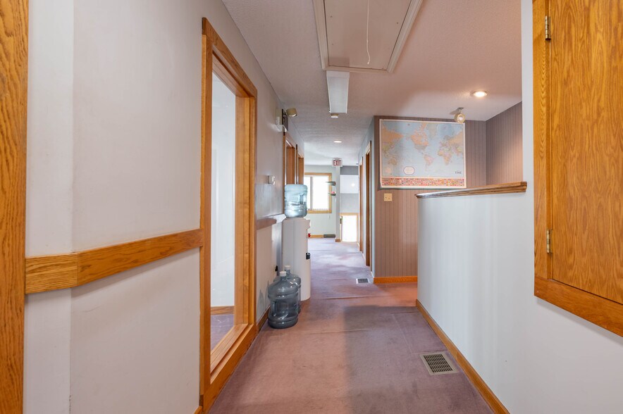 More Photos Of 74 Northeastern Blvd, Nashua Medical For Sale