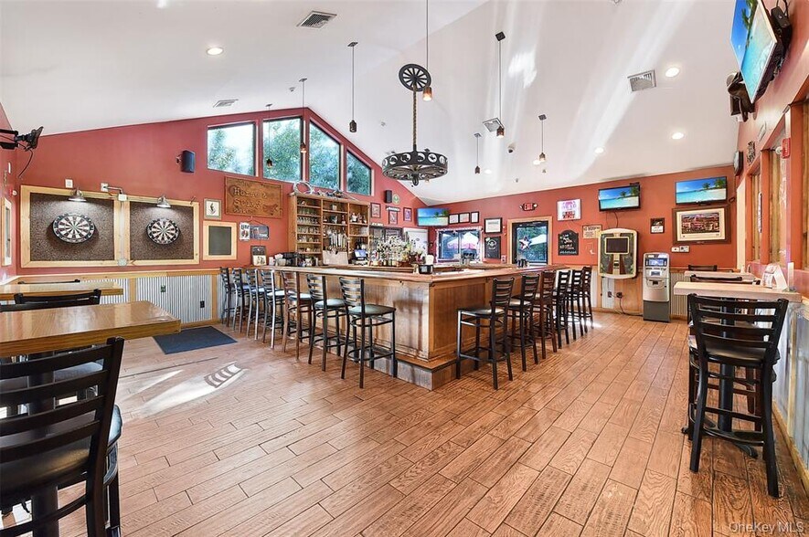 More Photos Of 809 Bloomingburg Rd, Bloomingburg Restaurant For Sale
