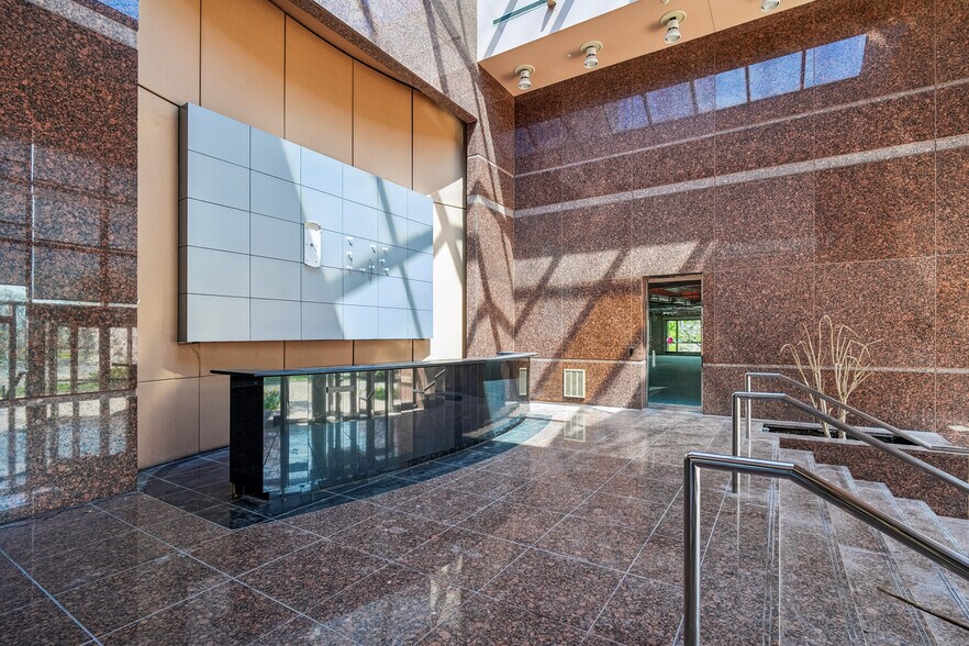 More Photos Of 1000 Sylvan Ave, Englewood Cliffs Office For Sale