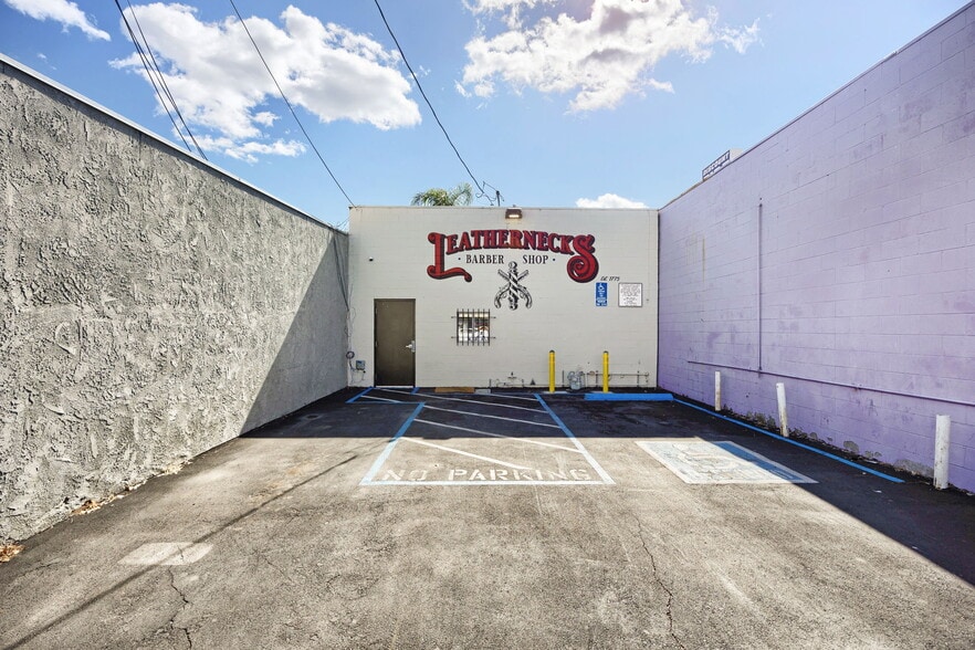 More Photos Of 21627 Sherman Way, Canoga Park Storefront For Sale