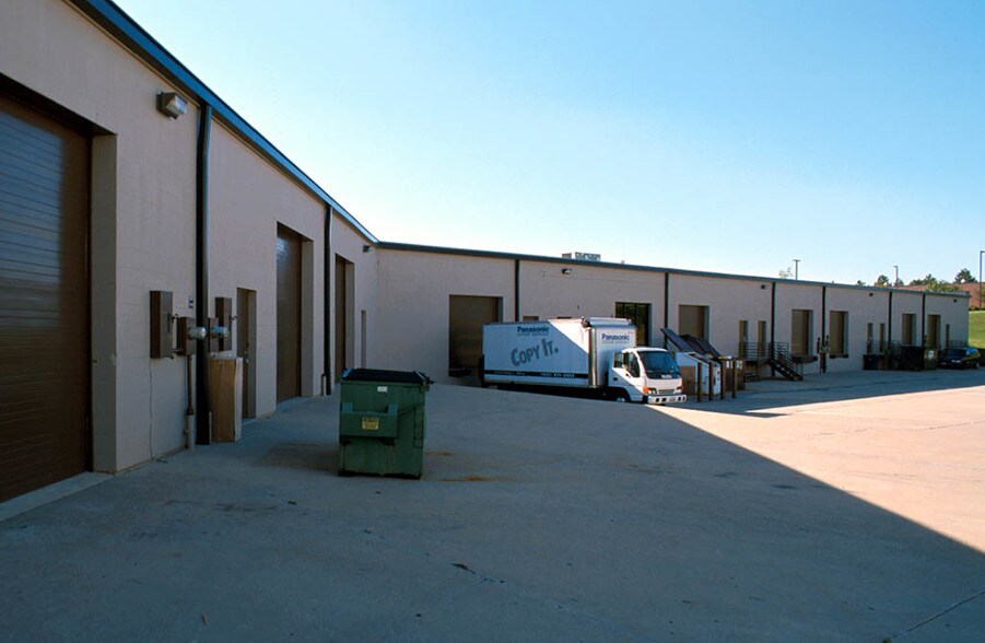 More Photos Of 11500-11540 Century Blvd, Springdale Warehouse For Lease
