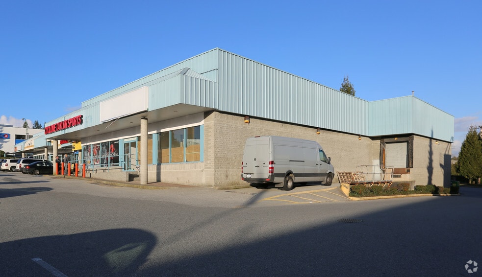More Photos Of 1020 Austin Ave, Coquitlam Freestanding For Lease